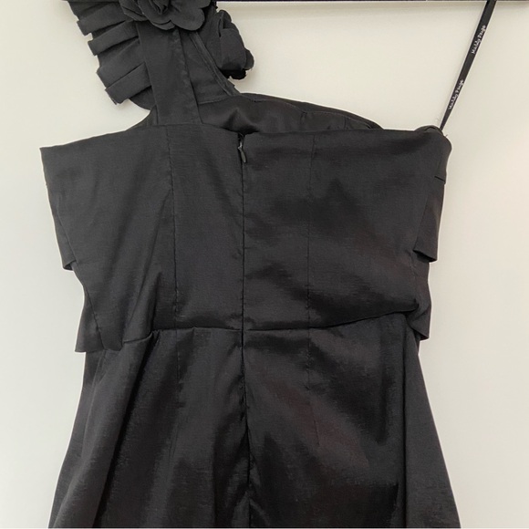 Black Mini Dress with Ruffled Shoulder - Picture 4 of 6